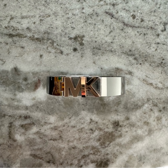 Steel Michael Kors Bracelet - Picture 5 of 7